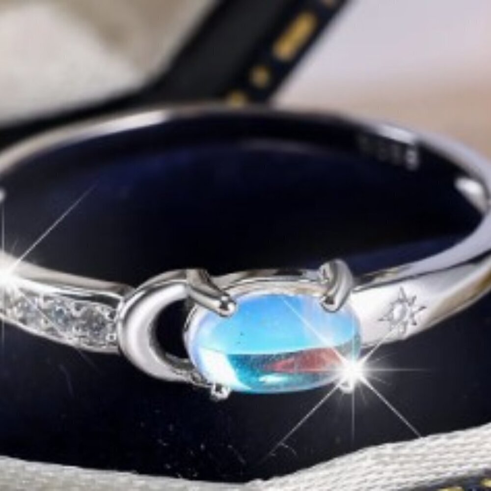 Silver-plated S925 Moonstone Ring with Star and Moon Women size 7